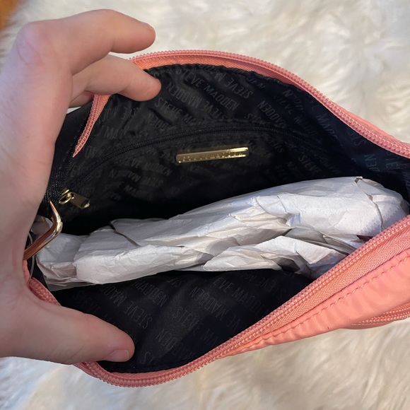 Steve Madden peach purse/ shoulder bag - Picture 3 of 5